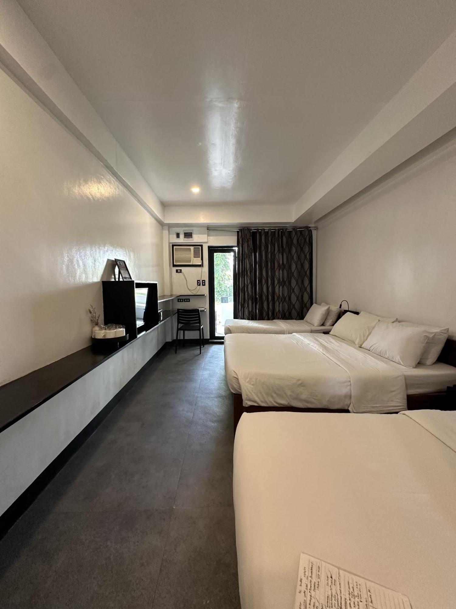 Fernando'S Hotel Sorsogon Extérieur photo